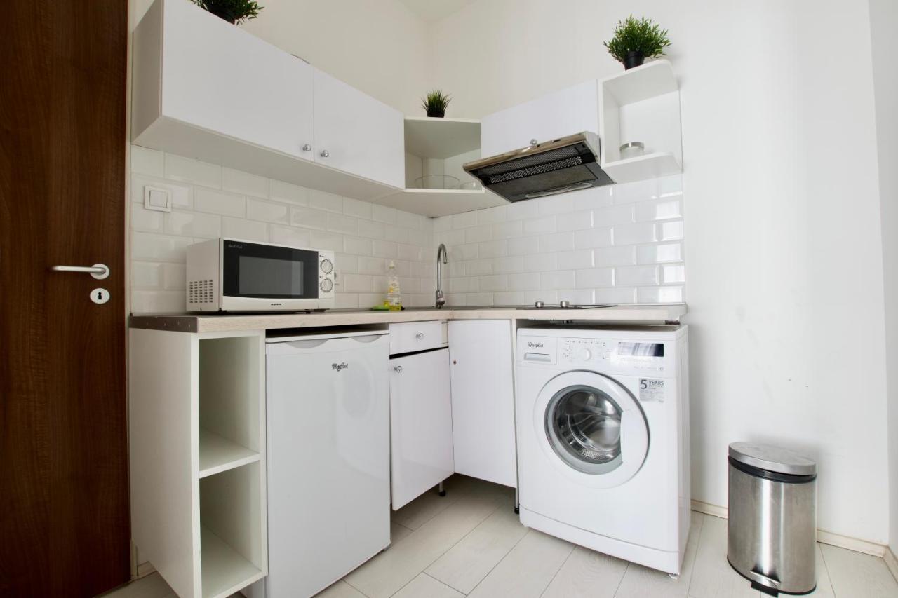 Premium Apartments By Hi5 - Astoria Square Будапеща Екстериор снимка