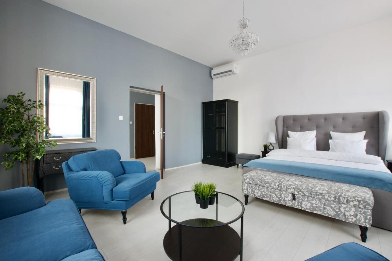 Premium Apartments By Hi5 - Astoria Square Будапеща Екстериор снимка