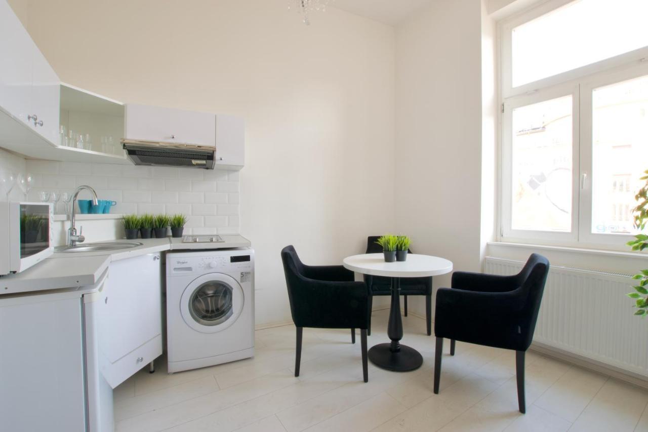Premium Apartments By Hi5 - Astoria Square Будапеща Екстериор снимка
