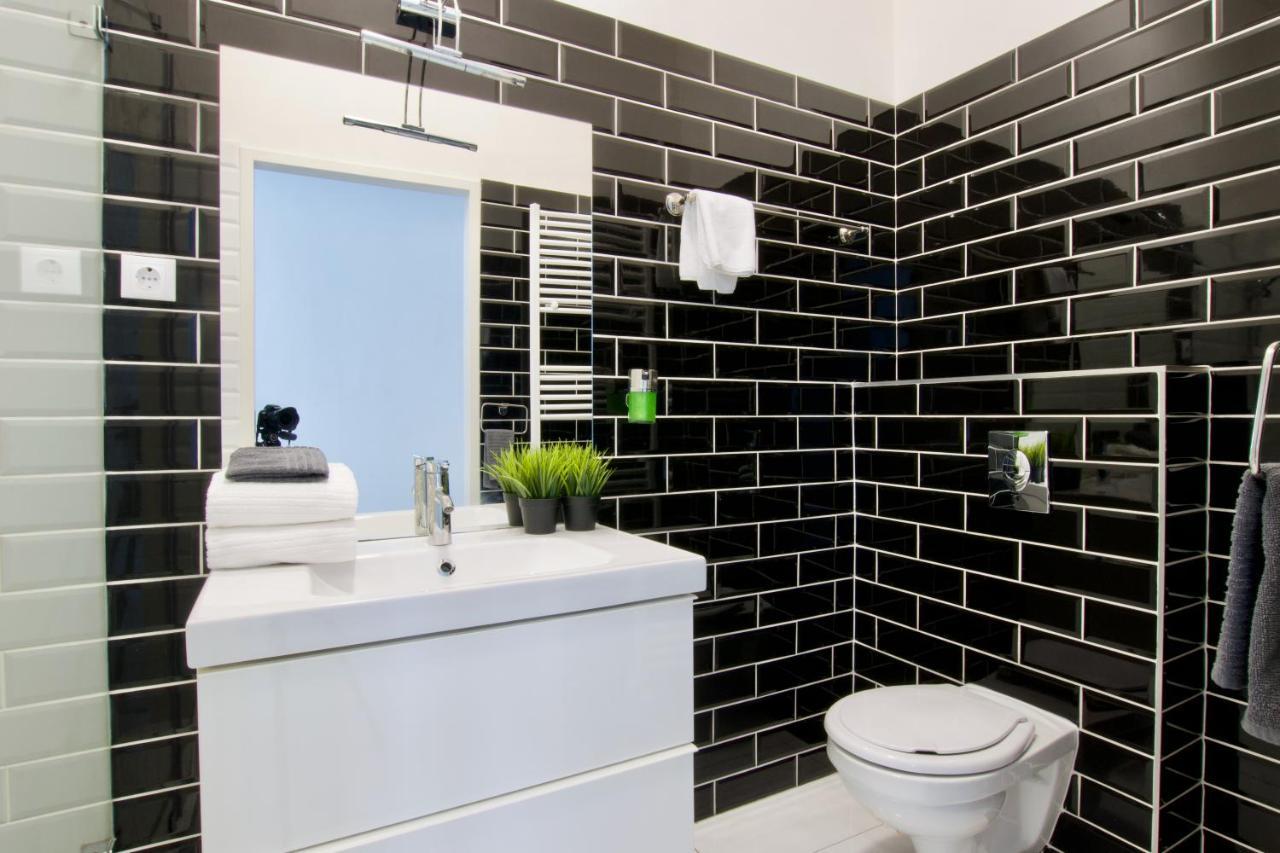 Premium Apartments By Hi5 - Astoria Square Будапеща Екстериор снимка