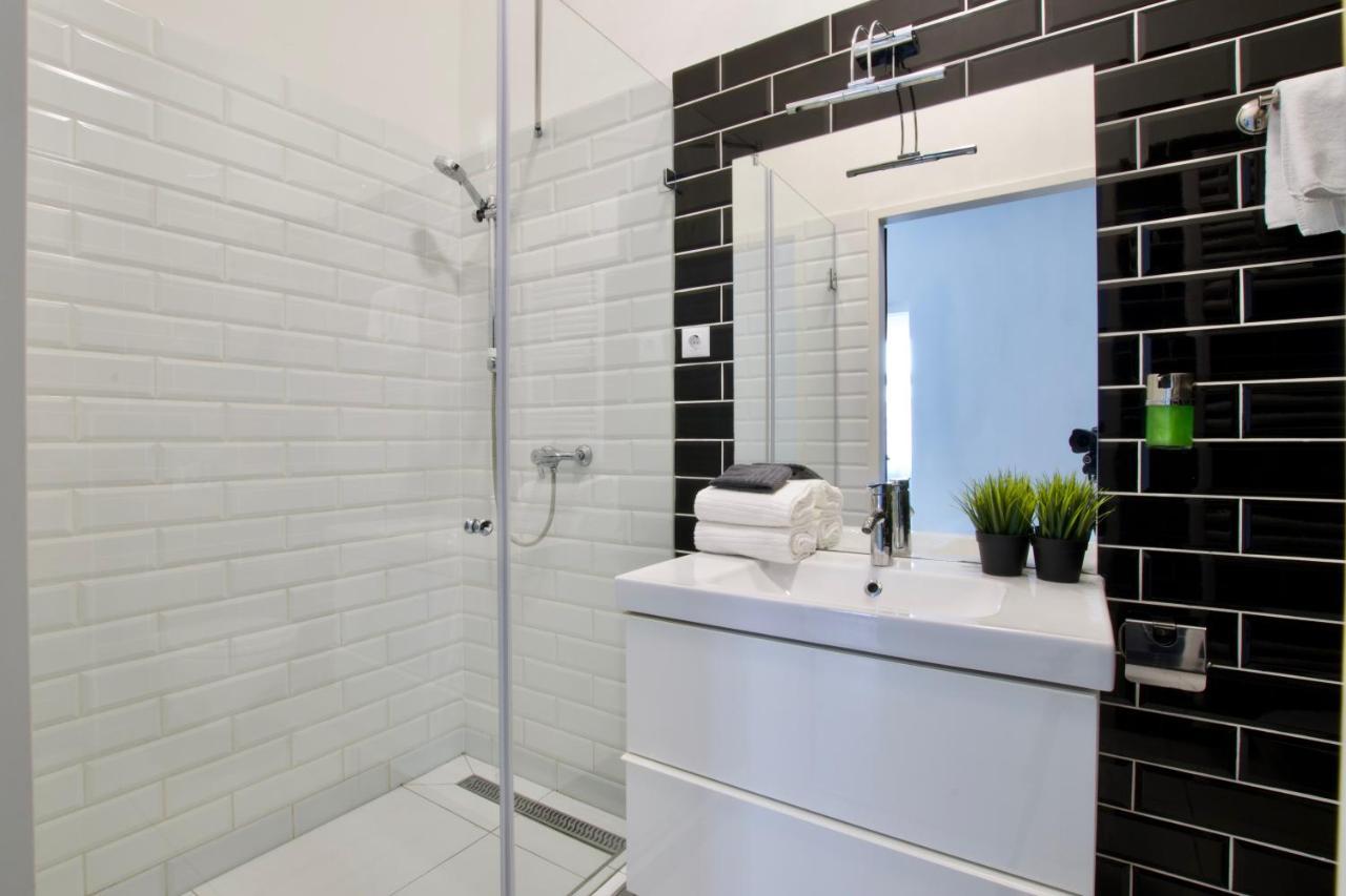 Premium Apartments By Hi5 - Astoria Square Будапеща Екстериор снимка
